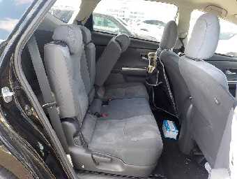 TOYOTA PRIUS ALPHA 2012 Image 9