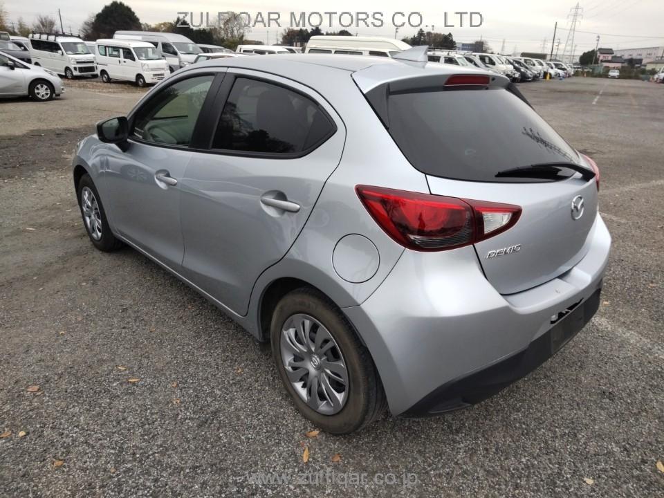 MAZDA DEMIO 2017 Image 4
