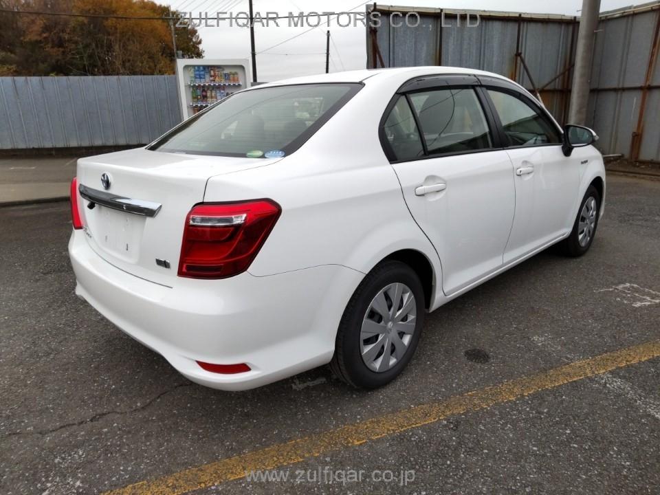TOYOTA COROLLA AXIO 2017 Image 2