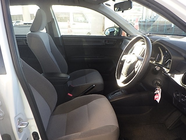 TOYOTA COROLLA AXIO 2017 Image 26