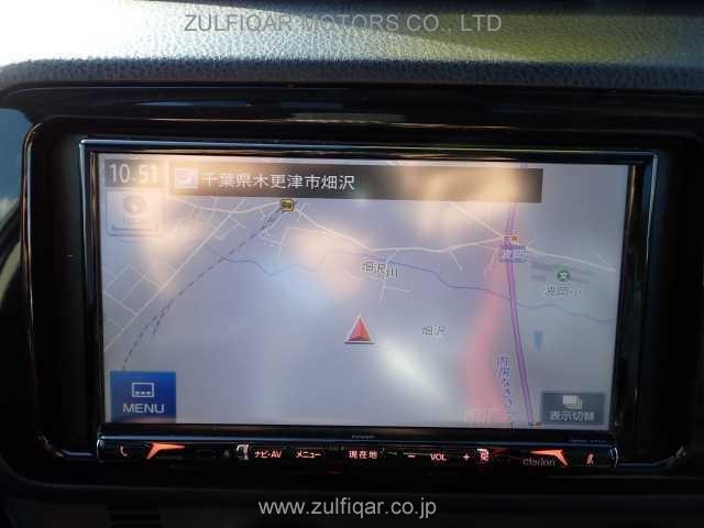 TOYOTA VITZ 2017 Image 5