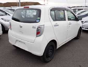 DAIHATSU MIRA E:S 2017 Image 2