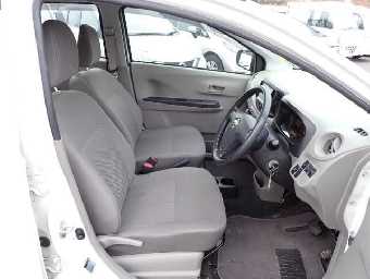 DAIHATSU MIRA E:S 2017 Image 5