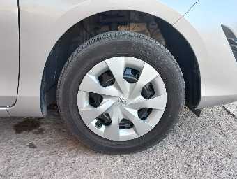 TOYOTA YARIS 2019 Image 17