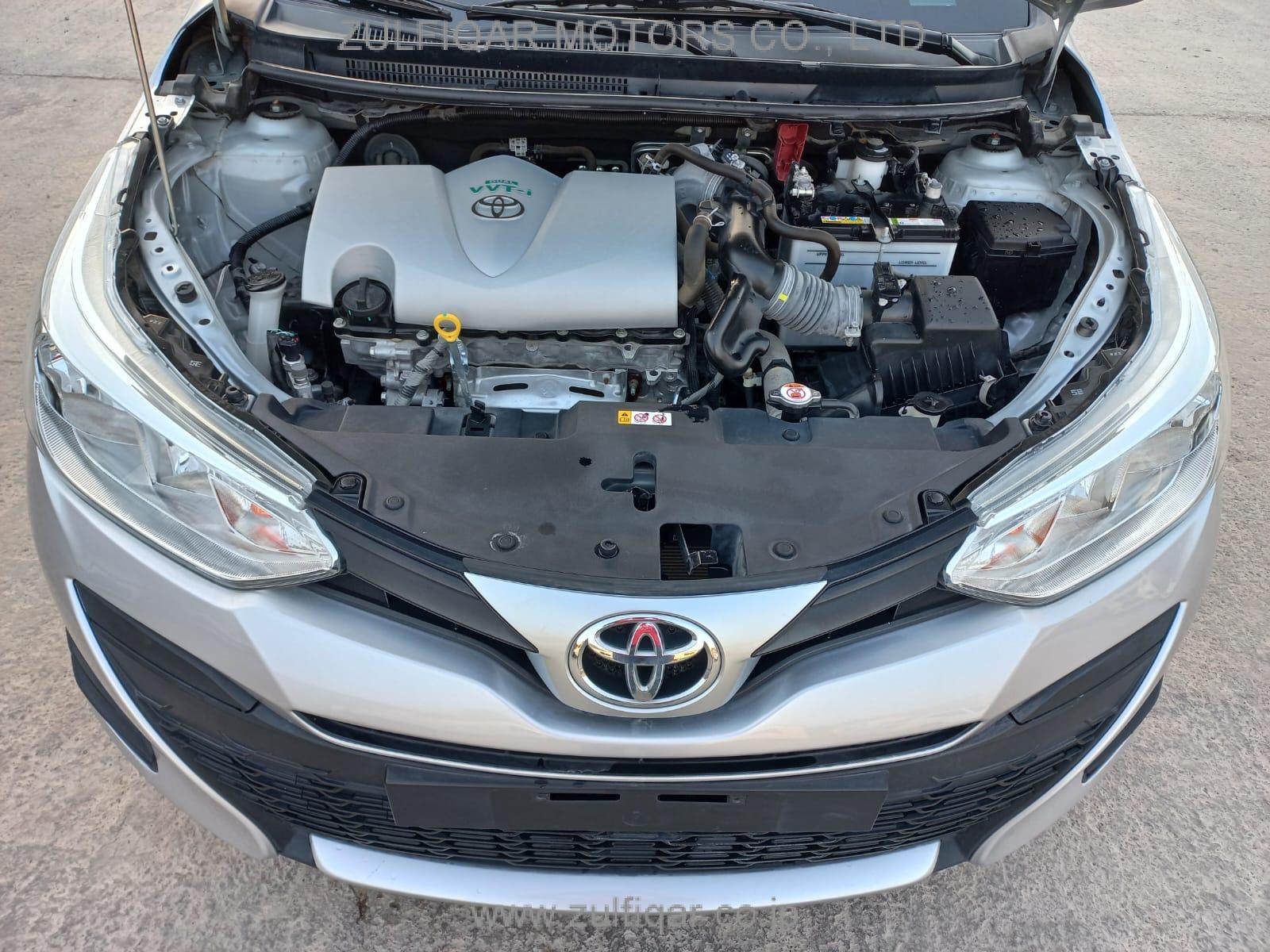 TOYOTA YARIS 2019 Image 9