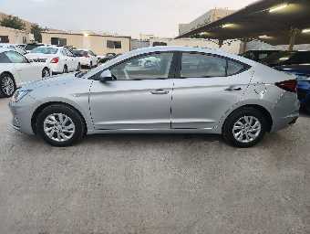HYUNDAI ELANTRA 2020 Image 2