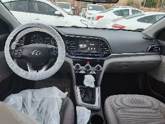 HYUNDAI ELANTRA 2020 Image 11