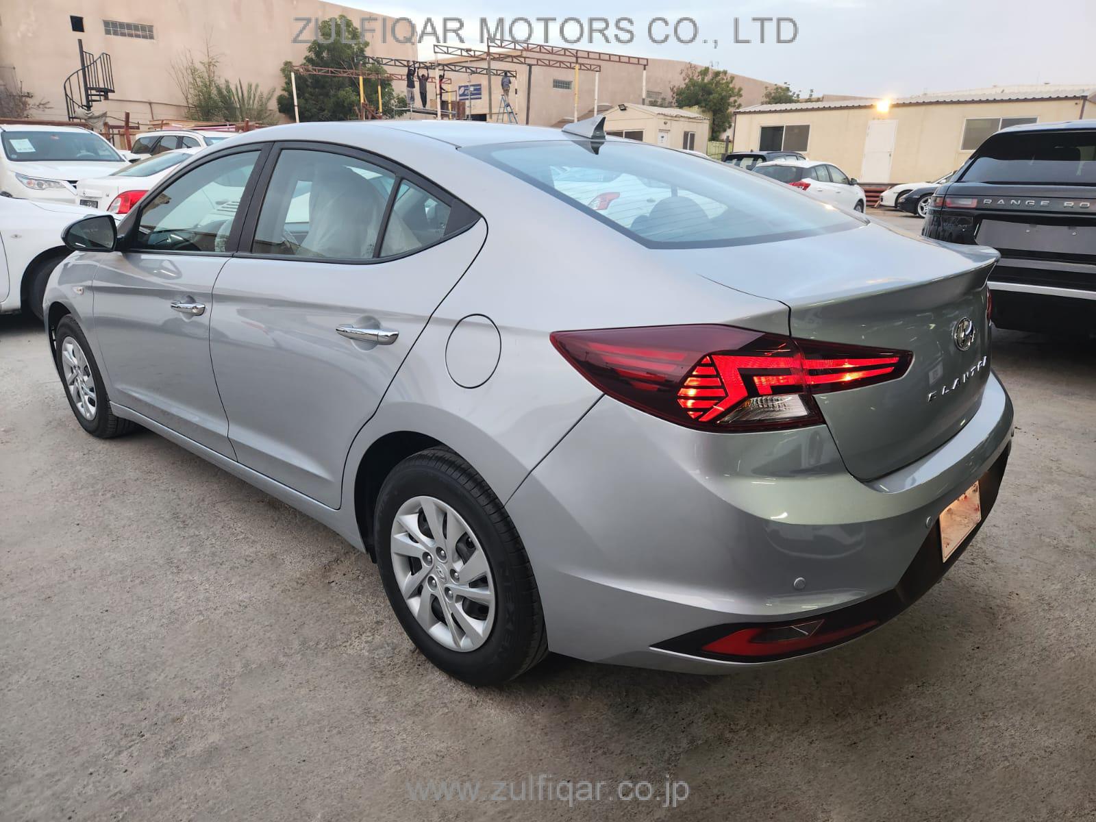HYUNDAI ELANTRA 2020 Image 3