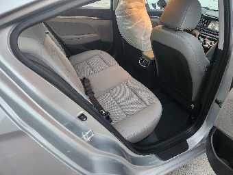 HYUNDAI ELANTRA 2020 Image 15