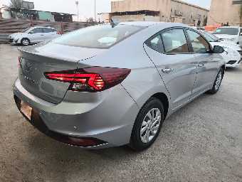 HYUNDAI ELANTRA 2020 Image 5