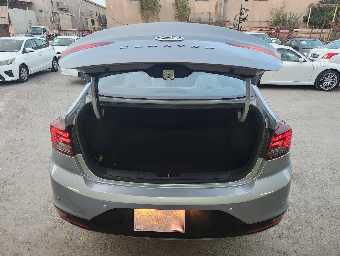 HYUNDAI ELANTRA 2020 Image 10
