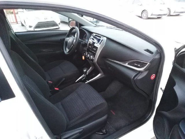 TOYOTA YARIS 2019 Image 19