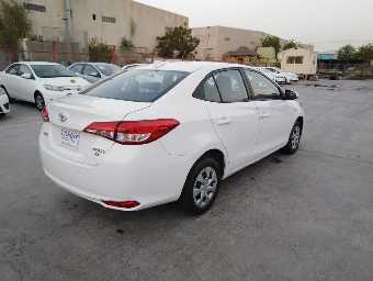 TOYOTA YARIS 2019 Image 6