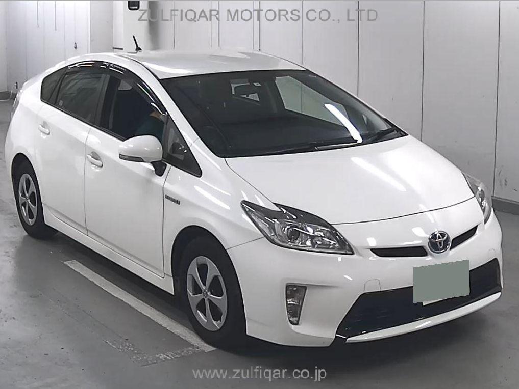 TOYOTA PRIUS 2015 Image 1