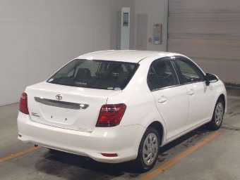 TOYOTA COROLLA AXIO 2017 Image 2
