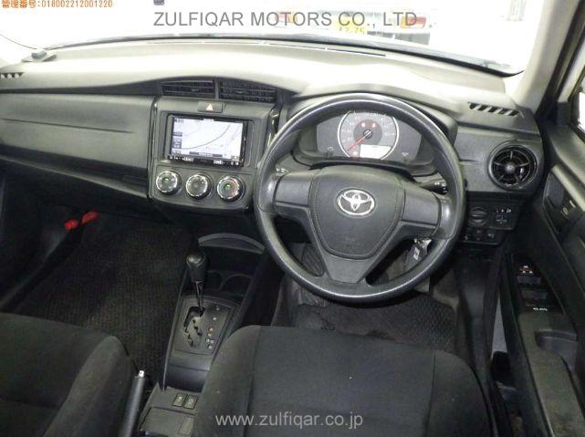 TOYOTA COROLLA AXIO 2017 Image 6