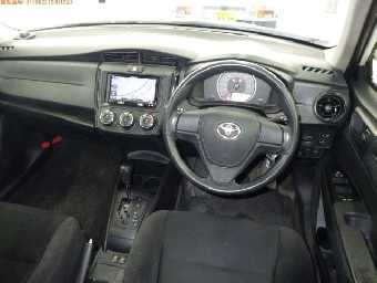 TOYOTA COROLLA AXIO 2017 Image 6