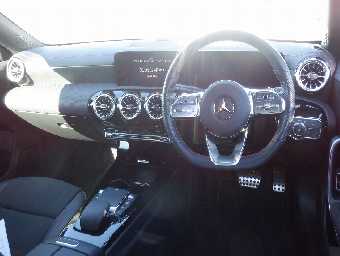 MERCEDES BENZ CLA CLASS 2021 Image 11