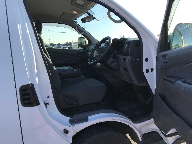 NISSAN NV350 CARAVAN 2016 Image 20