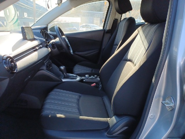 MAZDA DEMIO 2017 Image 20