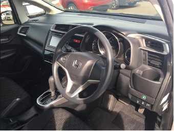 HONDA FIT 2017 Image 8