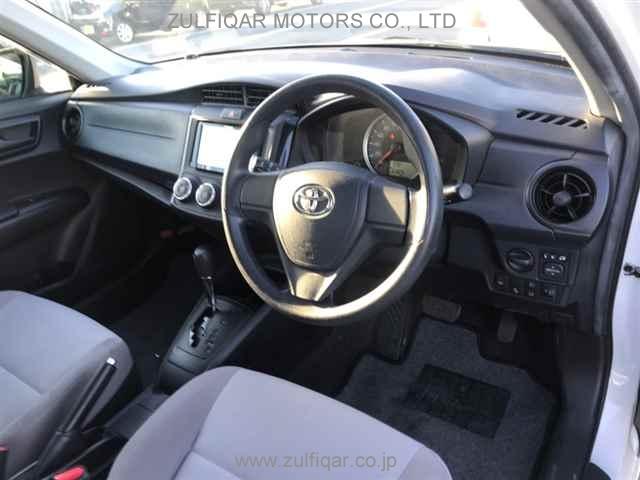 TOYOTA COROLLA AXIO 2017 Image 3