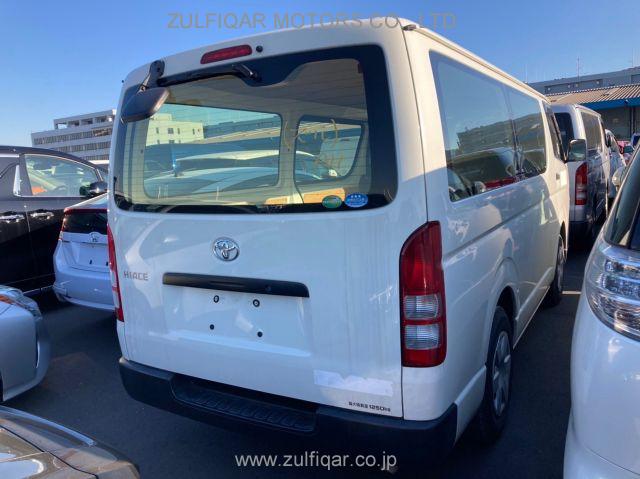 TOYOTA HIACE 2017 Image 9