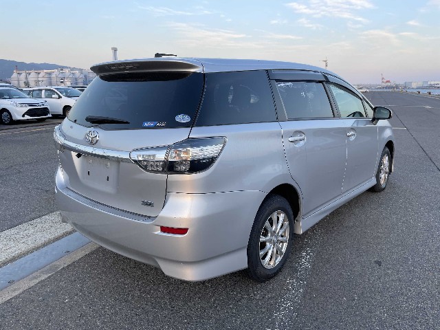 TOYOTA WISH 2017 Image 23