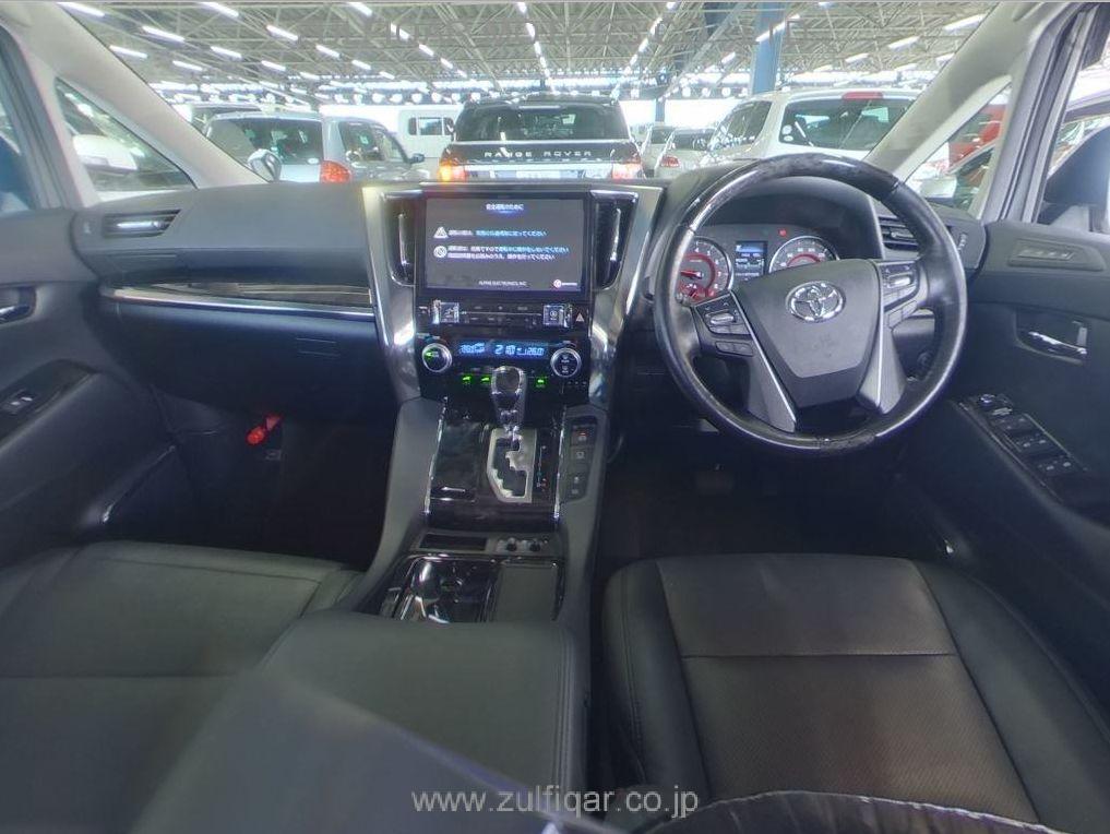 TOYOTA ALPHARD 2019 Image 3