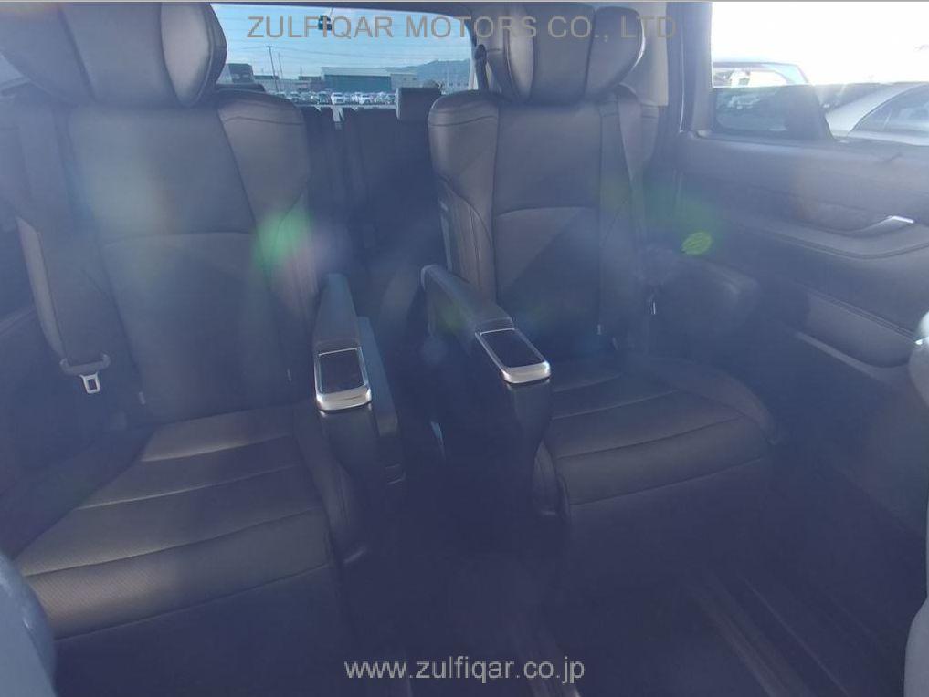 TOYOTA ALPHARD 2019 Image 6