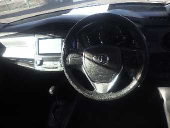 TOYOTA COROLLA AXIO 2017 Image 18