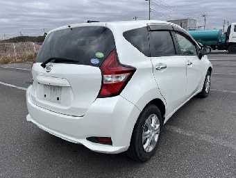 NISSAN NOTE 2017 Image 21