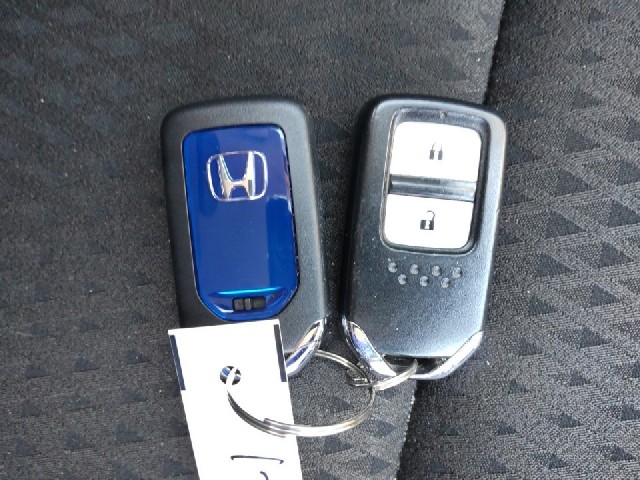 HONDA FIT 2017 Image 19