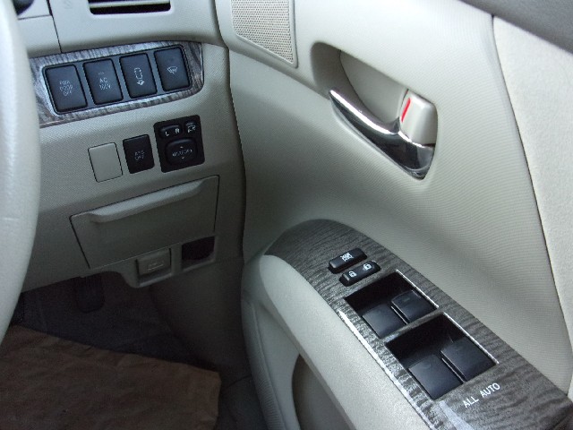 TOYOTA ESTIMA HYBRID 2009 Image 20