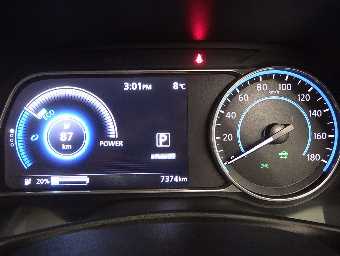 NISSAN LEAF 2021 Image 8