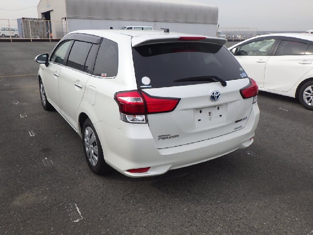 TOYOTA COROLLA FIELDER 2017 Image 27