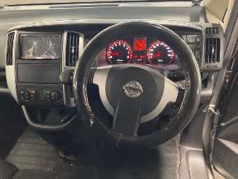 NISSAN SERENA 2008 Image 6