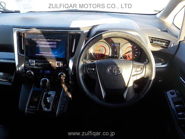 TOYOTA ALPHARD 2019 Image 9