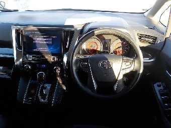 TOYOTA ALPHARD 2019 Image 9