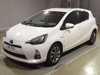 TOYOTA AQUA 2014 Image 1