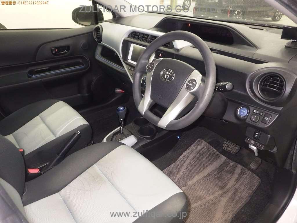 TOYOTA AQUA 2014 Image 5