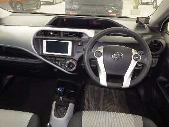 TOYOTA AQUA 2014 Image 6