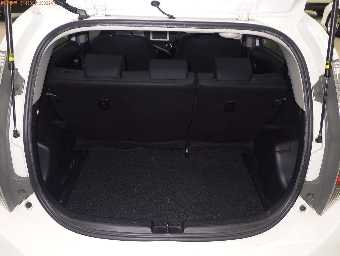 TOYOTA AQUA 2014 Image 8