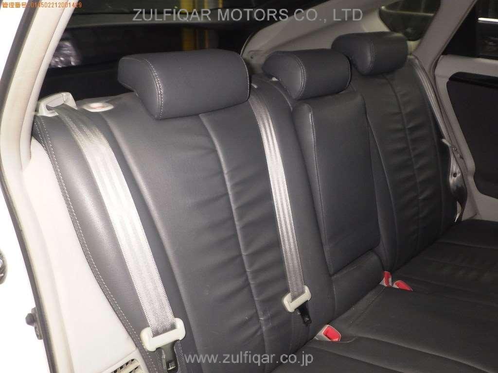 TOYOTA PRIUS 2010 Image 7