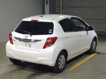 TOYOTA VITZ 2016 Image 2