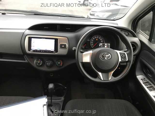 TOYOTA VITZ 2016 Image 3