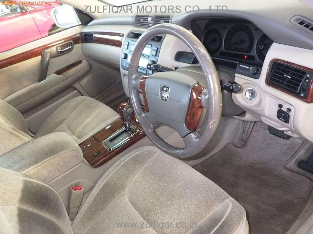 TOYOTA CROWN 2001 Image 5