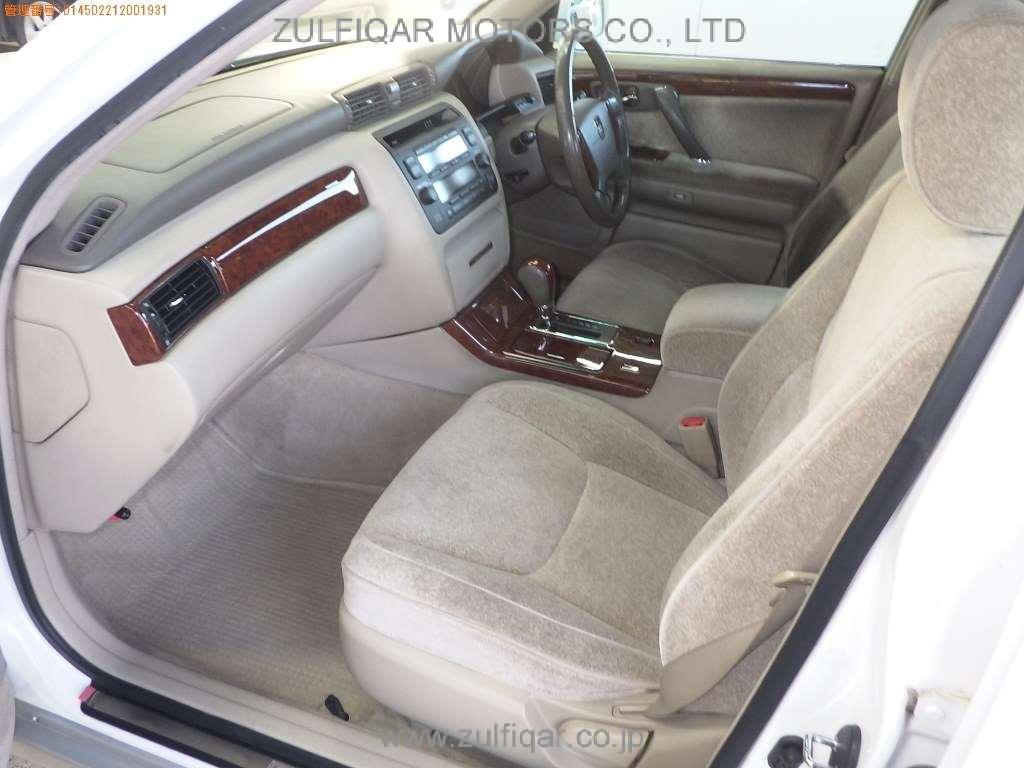 TOYOTA CROWN 2001 Image 8
