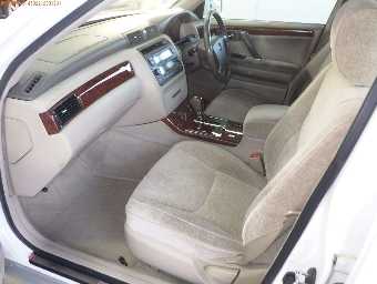 TOYOTA CROWN 2001 Image 8
