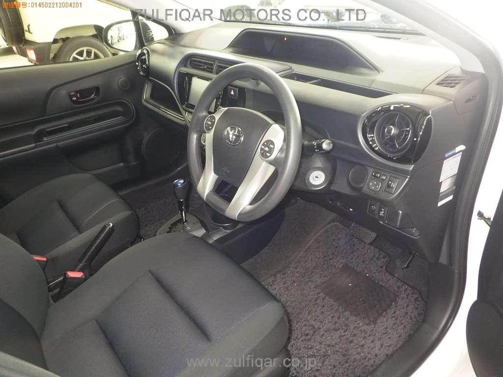 TOYOTA AQUA 2015 Image 5